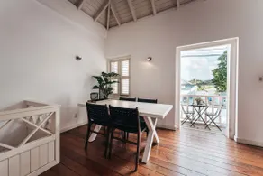 Spacious & Fabulous 2p. apt in vibrant Pietermaai - Image 4