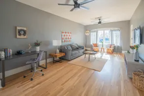 Stefan | Downtown Duplex w/2 Bedrooms - Image 4