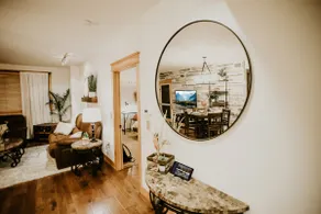 Savor Dining & Leisure at Montagne Moderne Retreat - Image 5