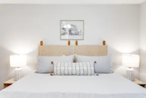 Pet Friendly |Fully Fenced Yard|Shops/Food Nearby - Image 5