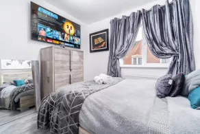 Middle Meadow 2 bedroom Modern Apartment Sleeps 3 Contractors Families - Image 2