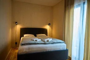 Cosy 1-bedroom apartment with free parking - Image 4