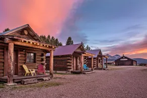 Triangle C Cabins - Image 2