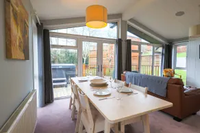 Spacious Oak Cabin with Hot Tub - Devon - Image 5