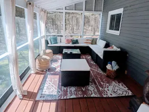 Spacious Pawtuckaway Getaway - Image 2