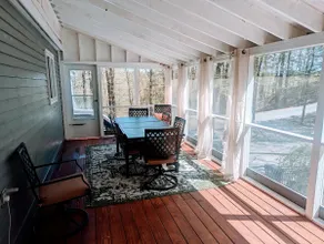 Spacious Pawtuckaway Getaway - Image 5