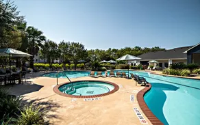 Spacious apt w/ pool & hot tub near Zilker Park - Image 2