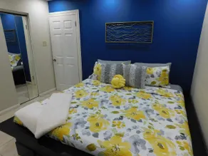 Modern King Bed Suite with Complimentary Snack - Image 2