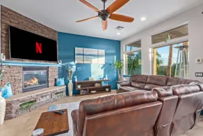 4BR Mountainside Oasis - Spa & Pool Heat Available - Image 2