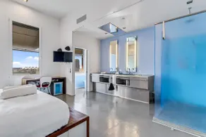 At Mine | Gaslamp suite in San Diego - Image 3