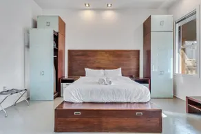 At Mine | Gaslamp suite in San Diego - Image 4