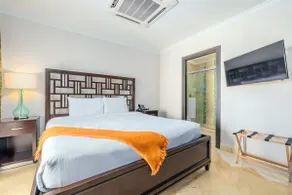 One Bedroom Condo w/ Amazing Views @ LuxuryComplex - Image 4