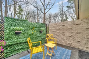Charming & Private 2BR Retreat>King Bed > Parking - Image 5