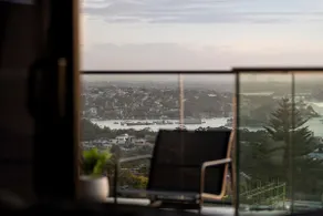 Ultra modern 2 bedroom with a view in North Sydney - Image 3