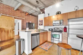 Charming 1BR Condo > Full Kitchen > Uptown Living - Image 4