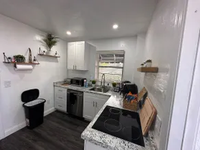 Spacious 2BR Near port of Miami ideal for Cruisers - Image 2