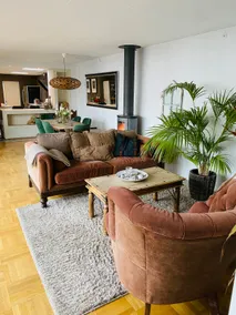 Townhouse in popular residential area! - Image 5