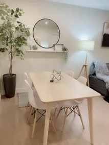 Mid-Century 1-BR Oasis Near Stanford with King Bed - Image 3