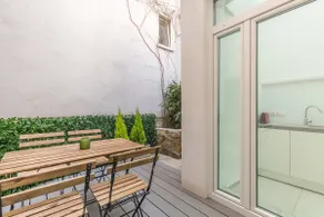 Central TU Wien & Naschmarkt – 3BR, 2 Baths - Image 3