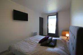 8 T2 Janus Estate - Image 5