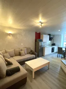 Authentic Duplex, Welcoming, Downtown - Image 5