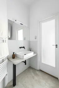 Chic Studio near Castle District - Image 2