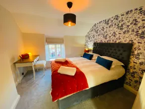 Cottage in Chew Valley with real log fire - Image 2