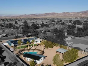 Huge Getaway! 5BR/5BA Pool, Patio/Games, EV, Horse - Image 4