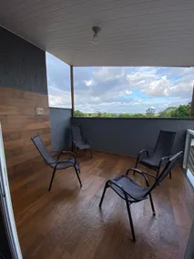 Well-furnished apartment - Image 2