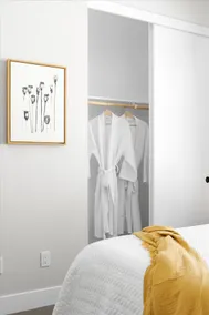 Breezy Zen Escape: Yoga Room, Resort Pool, XL Spa - Image 4