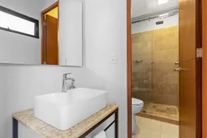 Triple suite with balcony - Image 4