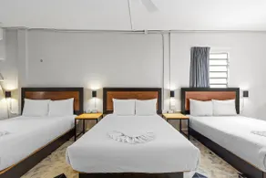 Triple suite with balcony - Image 3