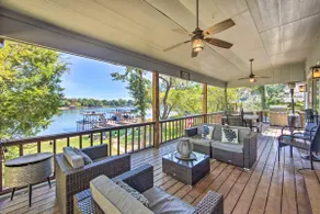 Sunrise Paradise waterfront Lakehouse with Dock - Image 2