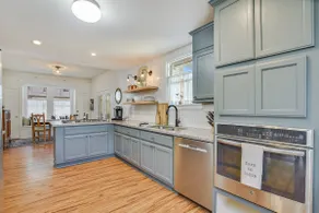The Retreat on Mills Street-Downtown Smithville - Image 3