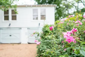 Walkable to Fayetteville + Wine Bar | Sleeps 3 - Image 3