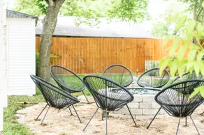 Walkable to Fayetteville + Wine Bar | Sleeps 3 - Image 5