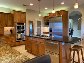 HillsideHideaway-Luxury 6 bedroom Mountain Retreat - Image 3
