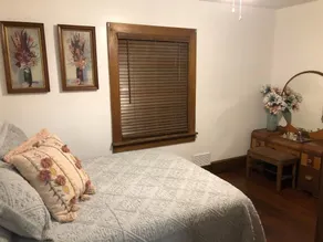 Beautiful 3 Bedroom Craftsman - Image 5