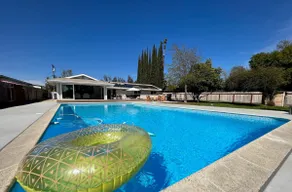 Luxury Four Bedroom Home with pool and game room! - Image 3