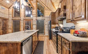 Just Chillin' - Romantic Luxury, Arcade, Outdoor Amenities, Hot Tub - Image 2