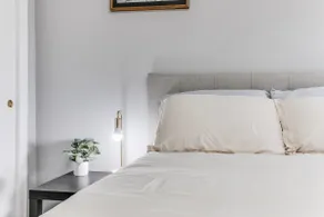 Cozy Apartment 15 min to ND - Sleeps 5! - Image 3