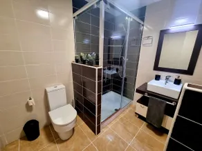 Apartment with pool and terrace | 2 desks - Image 5