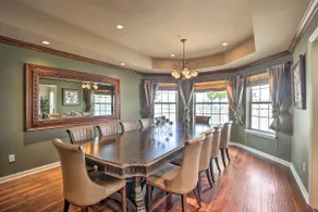 ⭐ Spacious Château Vista Heated Salt Pool Hot Tub 9 mi to Beach Family Fun!⭐ - Image 4