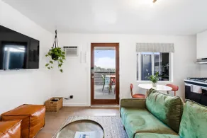 2BR House w/Views of LA. Outdoor Dining & Lounge - Image 5