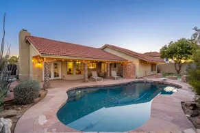 MesaOasis*HeatedDivingPool*LindsayGroveVenueWeds - Image 5