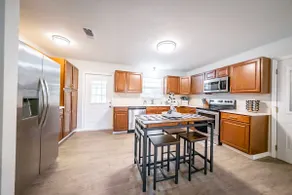 Beautiful Farmhouse Retreat - Fenced/Beaches/USSSA - Image 2