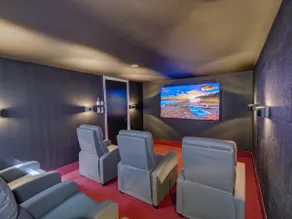 Luxe Miami Dream Home |Theater |Pool | BBQ | 9Bed - Image 2