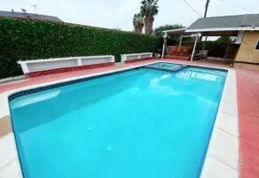 N 2 Units 2 Bedrooms with Pool - Image 3