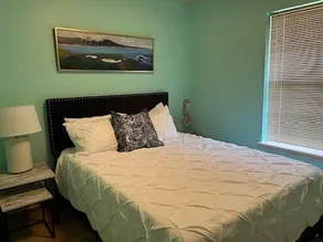 A Bliss of Color Townhouse - Image 4