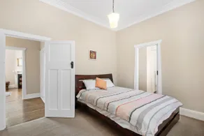 Beautiful Geelong West Home - Image 5